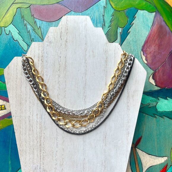 Mixed Metal Chunky Layer Chain Necklace - Picture 6 of 6